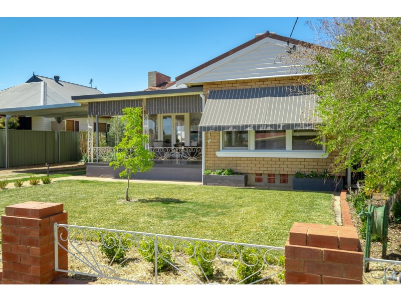 60 Crown Street, Dubbo NSW 2830