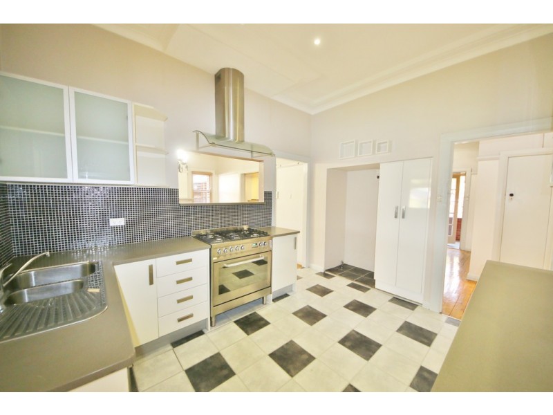 76 Cobra Street, Dubbo NSW 2830