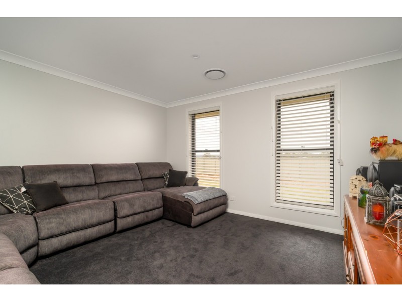 2 Nagle Drive, Dubbo NSW 2830