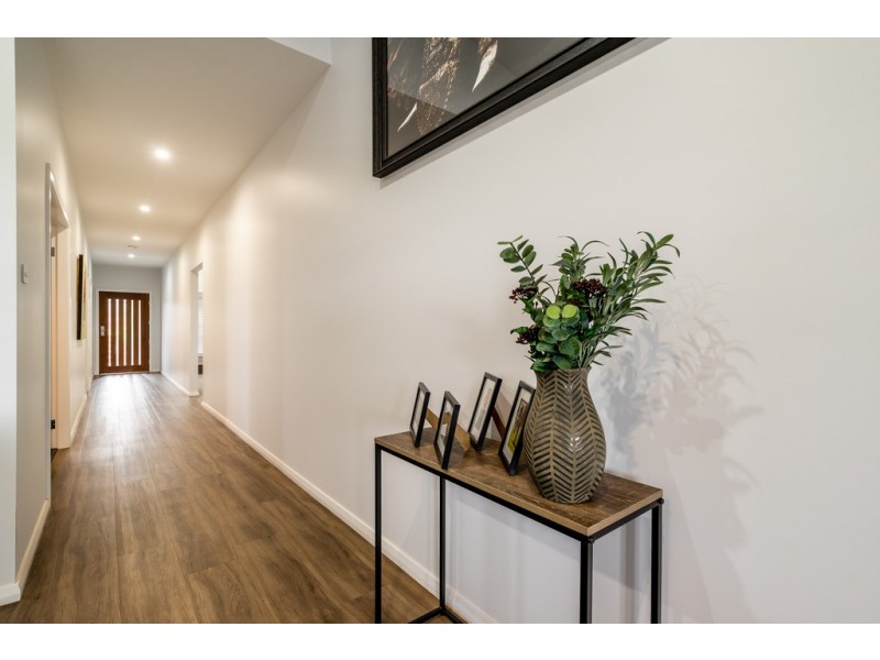 2 Nagle Drive, Dubbo NSW 2830
