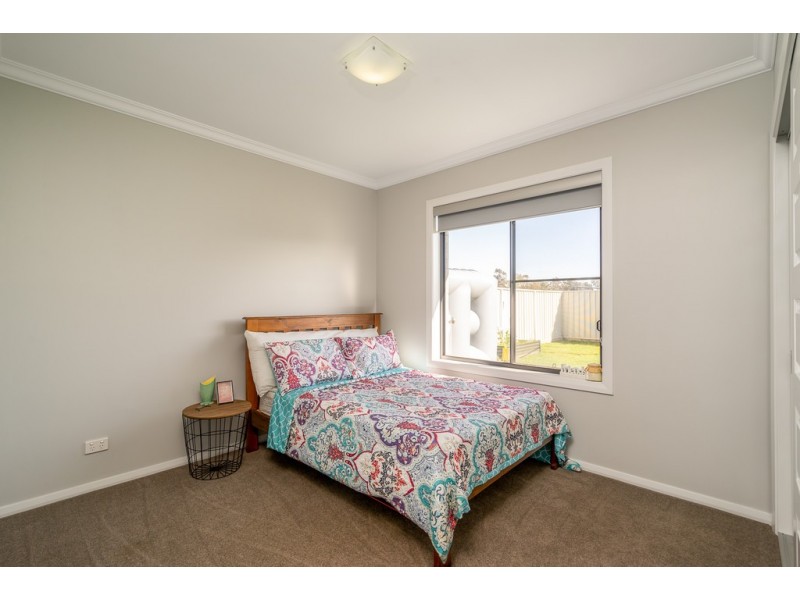 3 TWEED PLACE, Dubbo NSW 2830