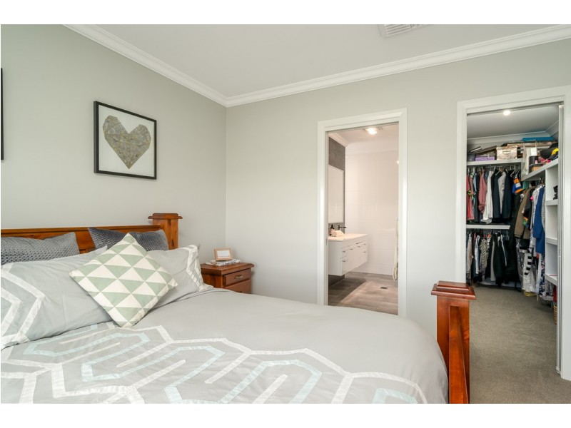 3 TWEED PLACE, Dubbo NSW 2830