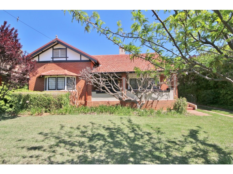 119 COBRA STREET, Dubbo NSW 2830