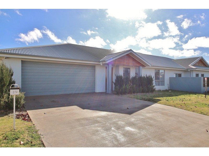 19 LANSDOWNE DRIVE, Dubbo NSW 2830