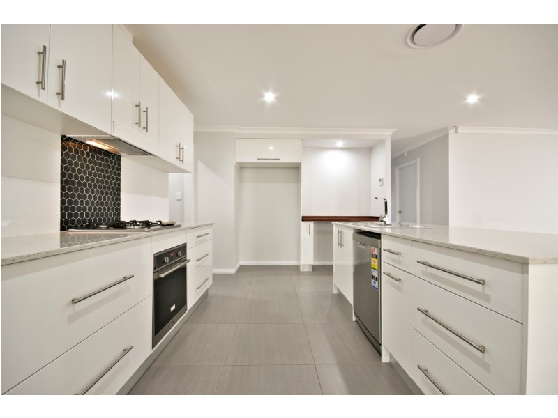 19 LANSDOWNE DRIVE, Dubbo NSW 2830