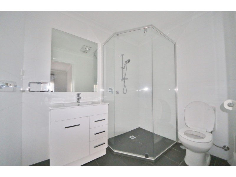 19 LANSDOWNE DRIVE, Dubbo NSW 2830