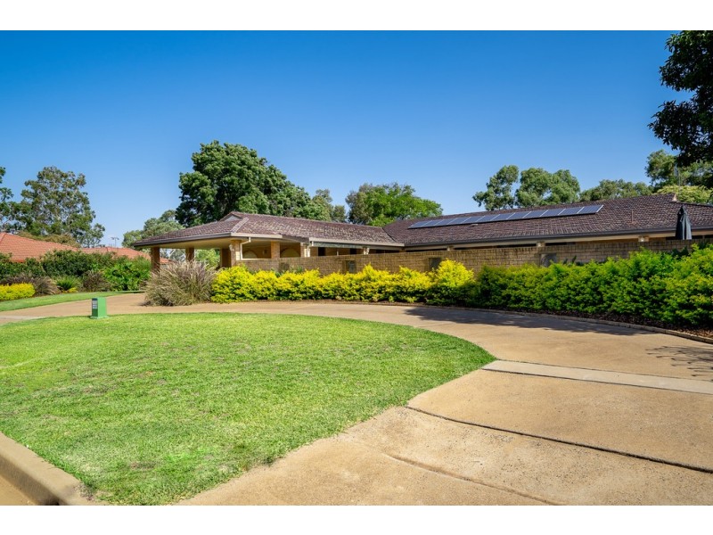 22 MACKAY DRIVE, Dubbo NSW 2830