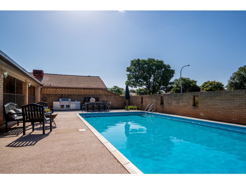 22 MACKAY DRIVE, Dubbo NSW 2830