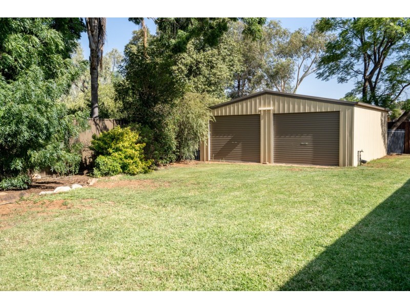 22 MACKAY DRIVE, Dubbo NSW 2830