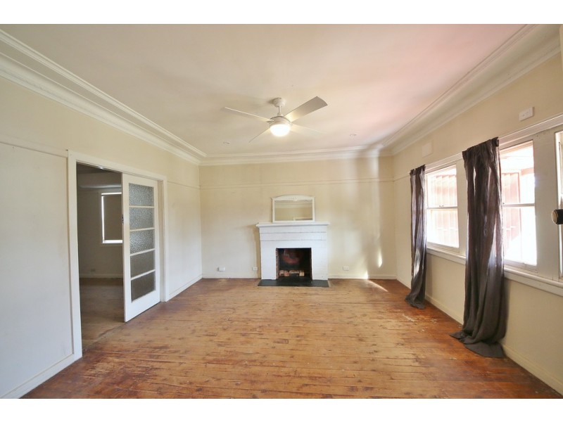 11 Naman Street, Dubbo NSW 2830