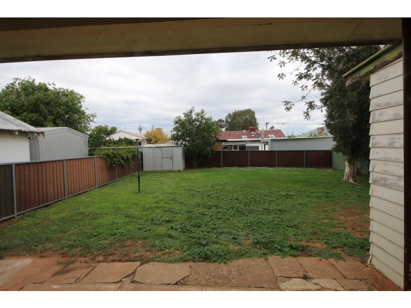 11 Naman Street, Dubbo NSW 2830