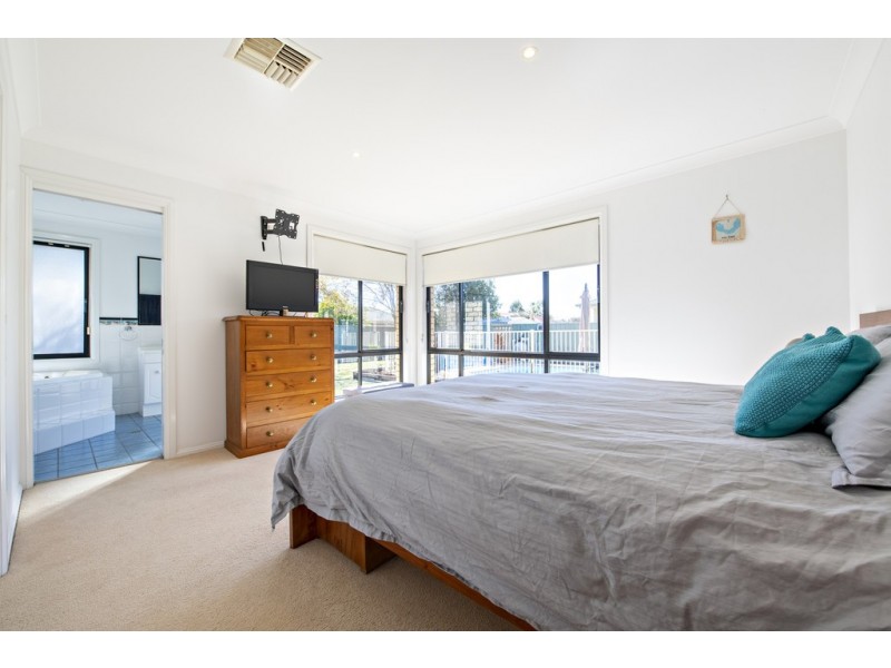 9 Nepean Place, Dubbo NSW 2830