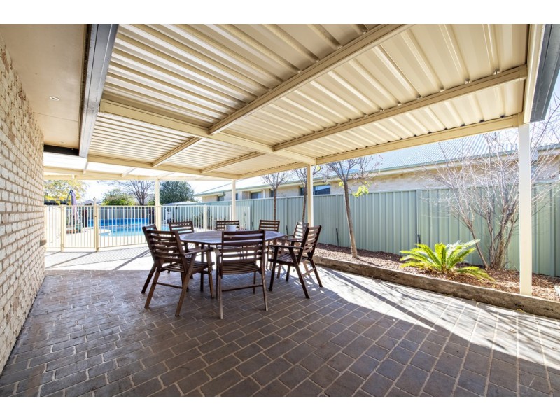 9 Nepean Place, Dubbo NSW 2830