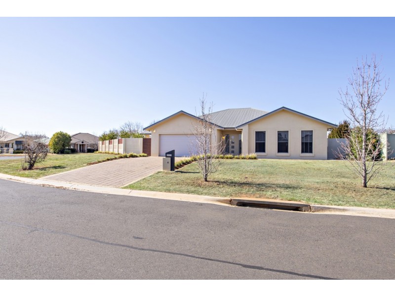 2-4 Manning Place, Dubbo NSW 2830