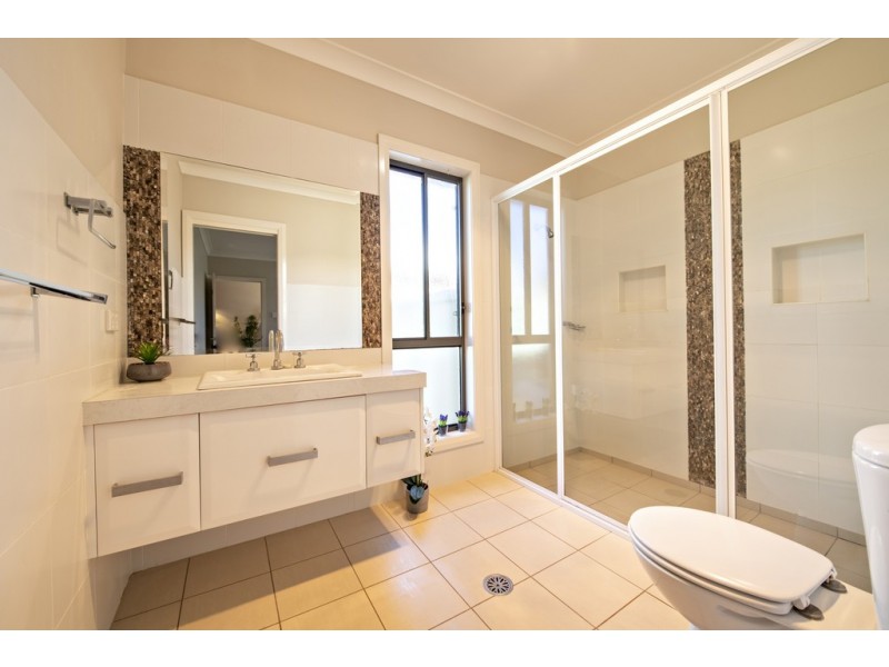 2-4 Manning Place, Dubbo NSW 2830