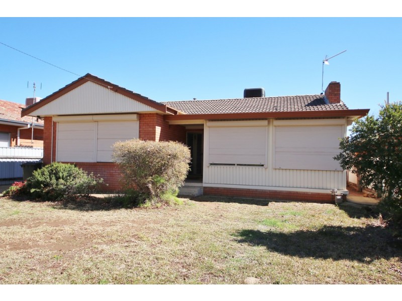 27 Roycox Crescent, Dubbo NSW 2830