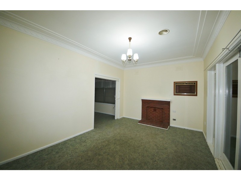 27 Roycox Crescent, Dubbo NSW 2830