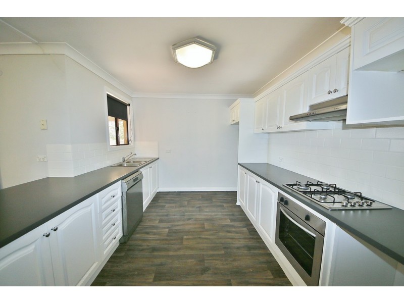 7 Kings Park Way, Dubbo NSW 2830