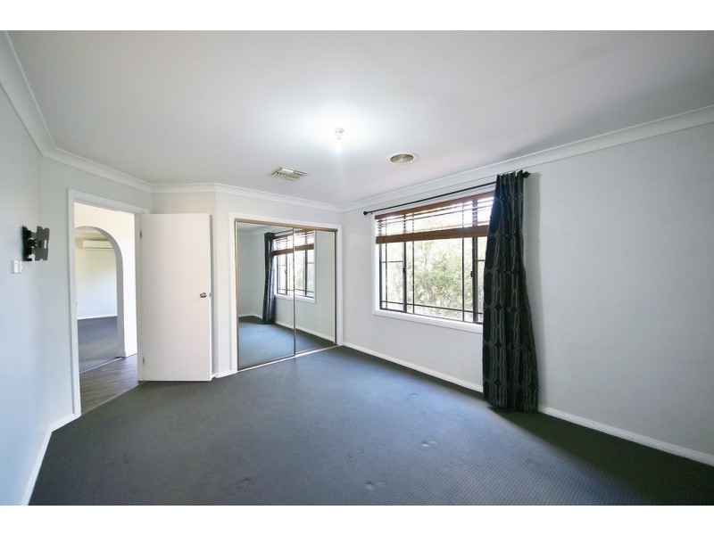 7 Kings Park Way, Dubbo NSW 2830