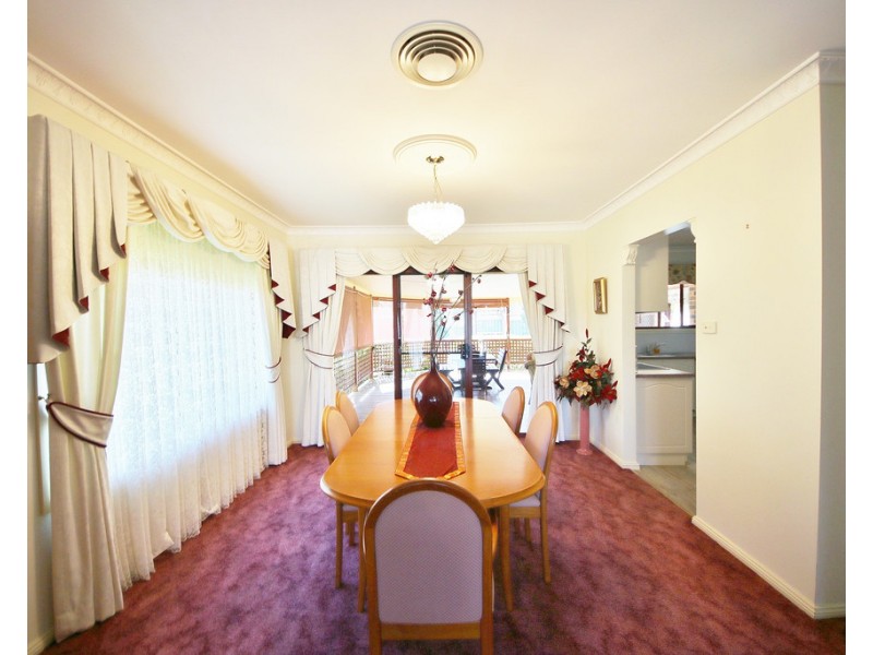 11 Glen Eagles Way, Dubbo NSW 2830