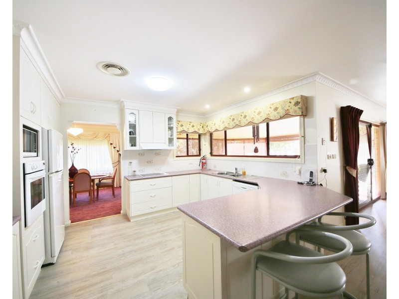 11 Glen Eagles Way, Dubbo NSW 2830