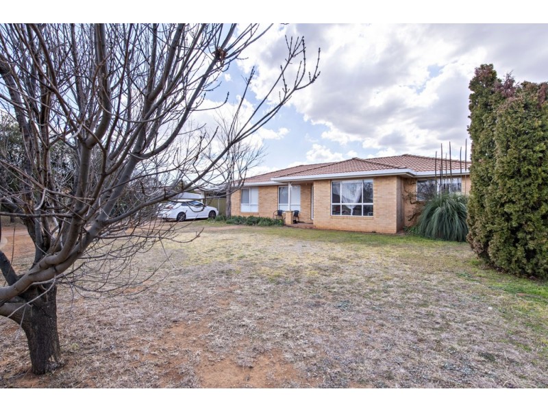 13 Wren Place, Dubbo NSW 2830