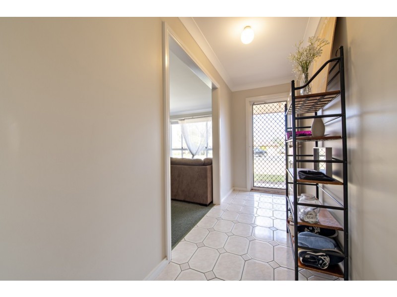 13 Wren Place, Dubbo NSW 2830