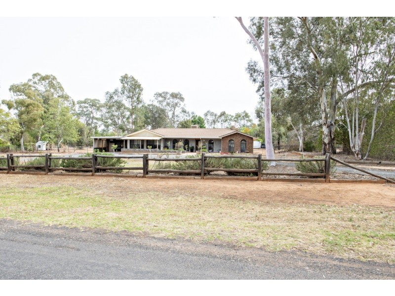 7 Webber Drive, Dubbo NSW 2830