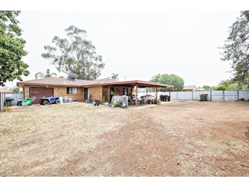 7 BONNER CRESCENT, Dubbo NSW 2830
