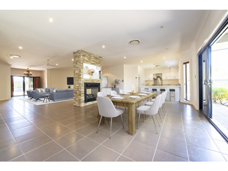 20 PEBBLE BEACH DRIVE, Dubbo NSW 2830