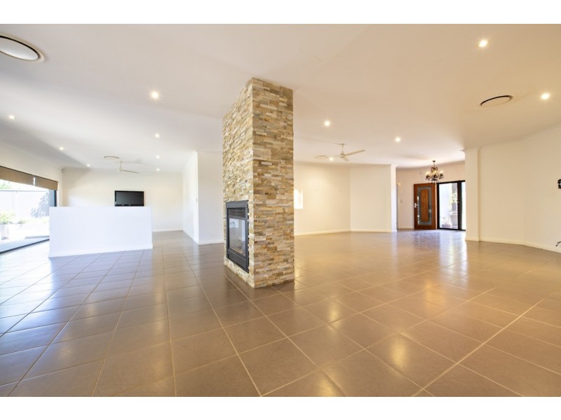 20 PEBBLE BEACH DRIVE, Dubbo NSW 2830