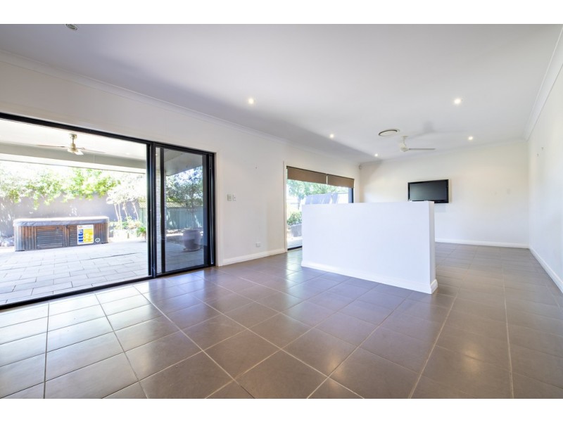 20 PEBBLE BEACH DRIVE, Dubbo NSW 2830