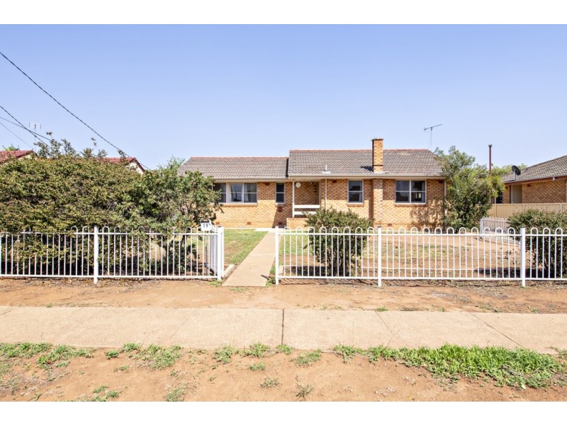 19 Gilbert Street, Dubbo NSW 2830