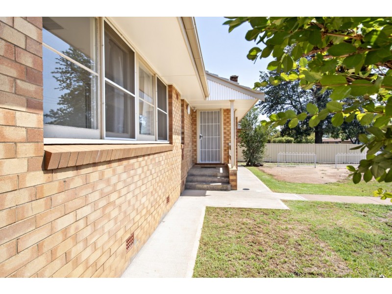 19 Gilbert Street, Dubbo NSW 2830