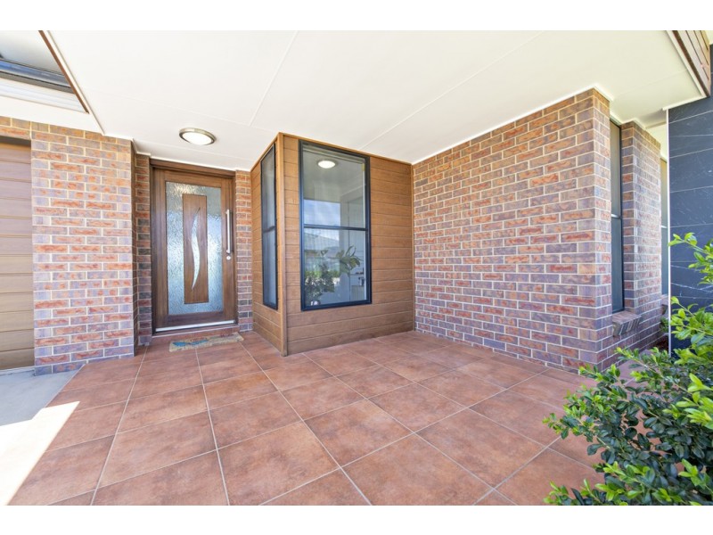6 Waterfall Crescent, Dubbo NSW 2830