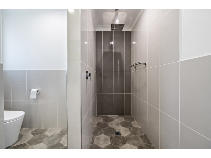 6 Waterfall Crescent, Dubbo NSW 2830