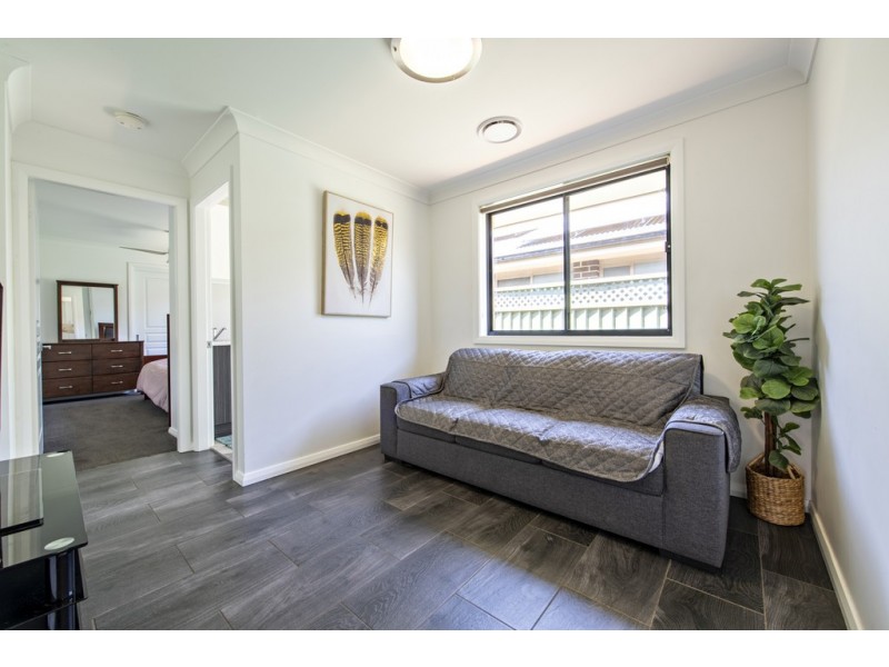 6 Waterfall Crescent, Dubbo NSW 2830