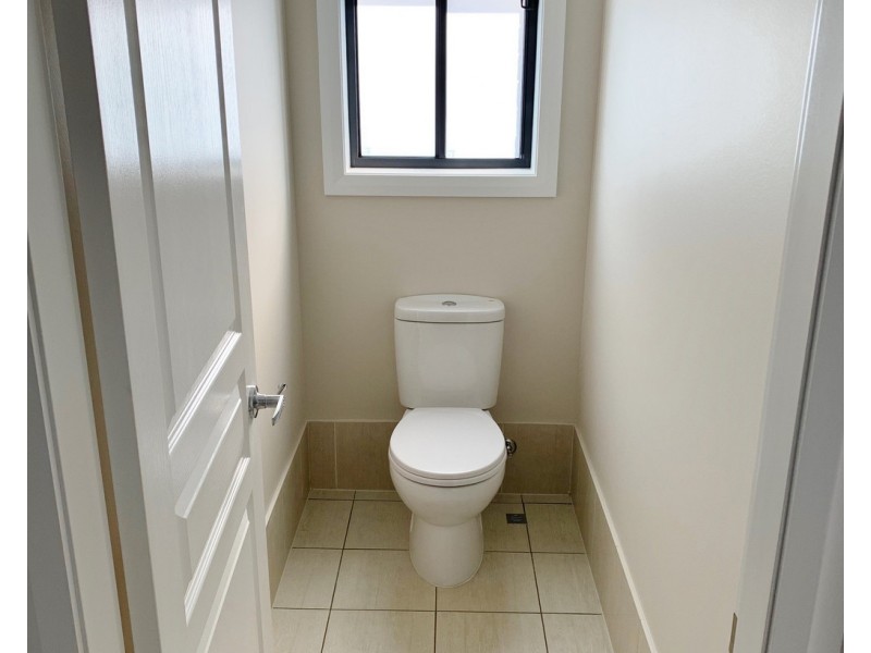 74 Champagne Drive, Dubbo NSW 2830