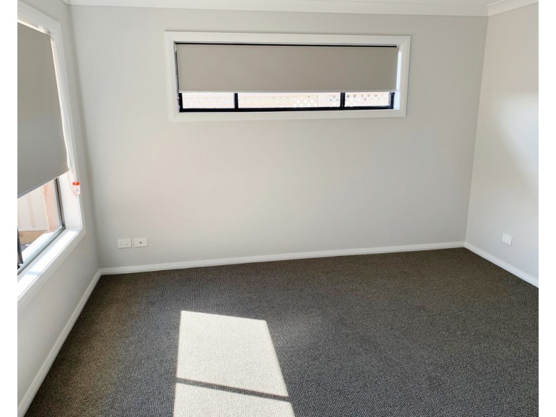 74 Champagne Drive, Dubbo NSW 2830