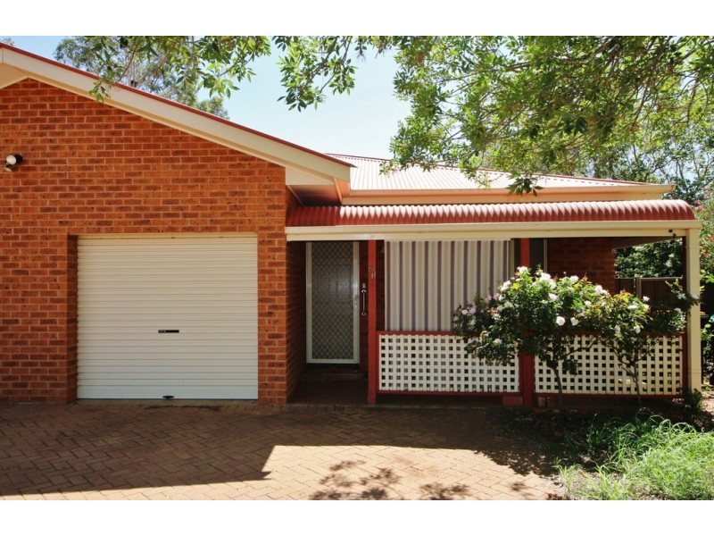 6B Ellis Park Close, Dubbo NSW 2830