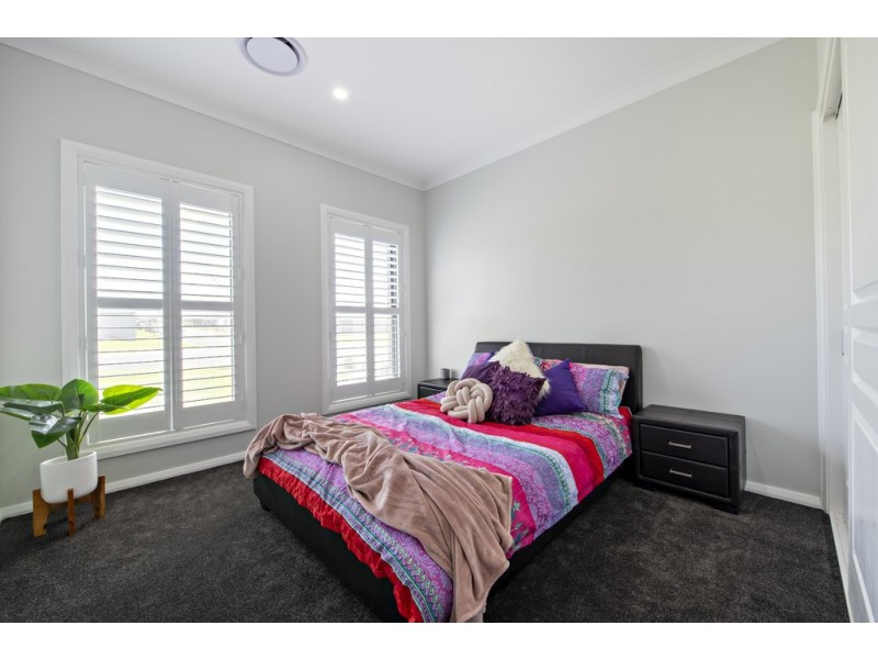 8 Mangrove Crescent, Dubbo NSW 2830