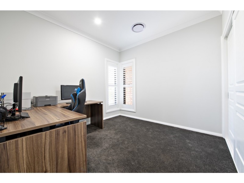 8 Mangrove Crescent, Dubbo NSW 2830