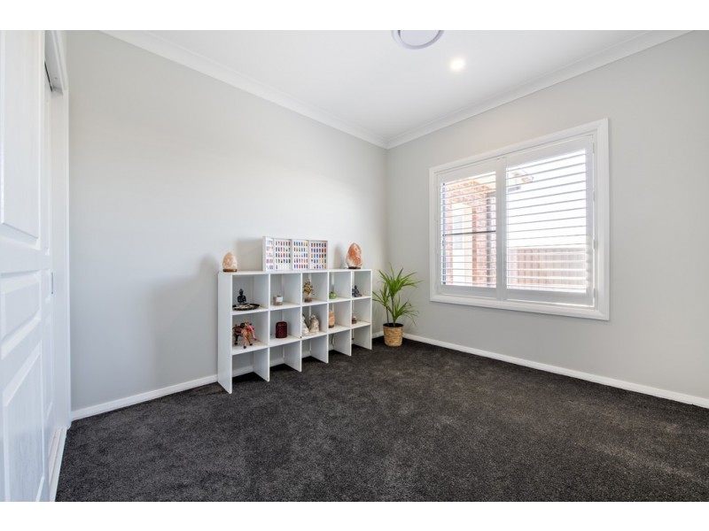 8 Mangrove Crescent, Dubbo NSW 2830