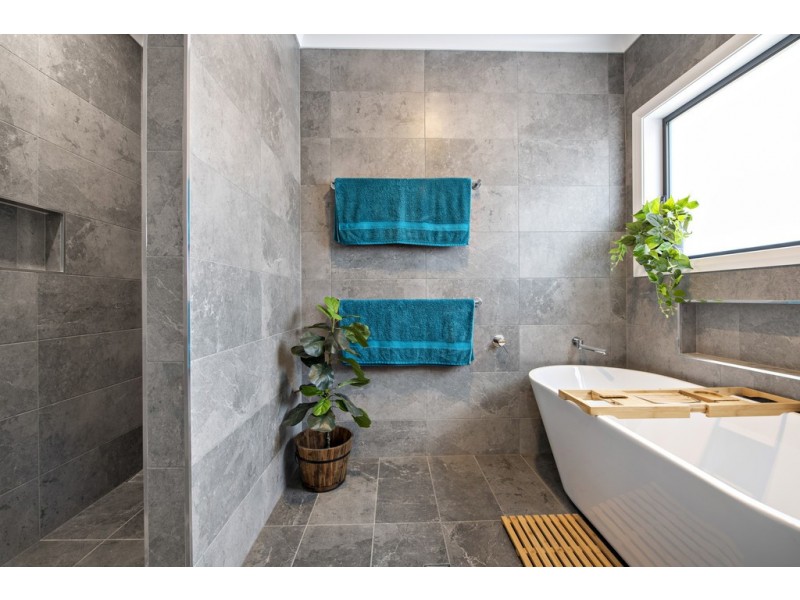 8 Mangrove Crescent, Dubbo NSW 2830