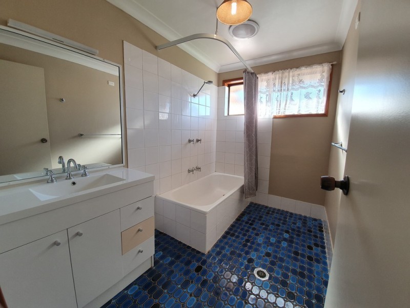 14 Wyuna Ave, Dubbo NSW 2830