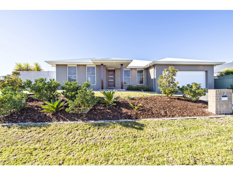 2 Amadeus Avenue, Dubbo NSW 2830