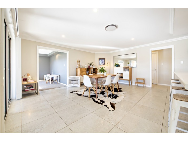 2 Amadeus Avenue, Dubbo NSW 2830