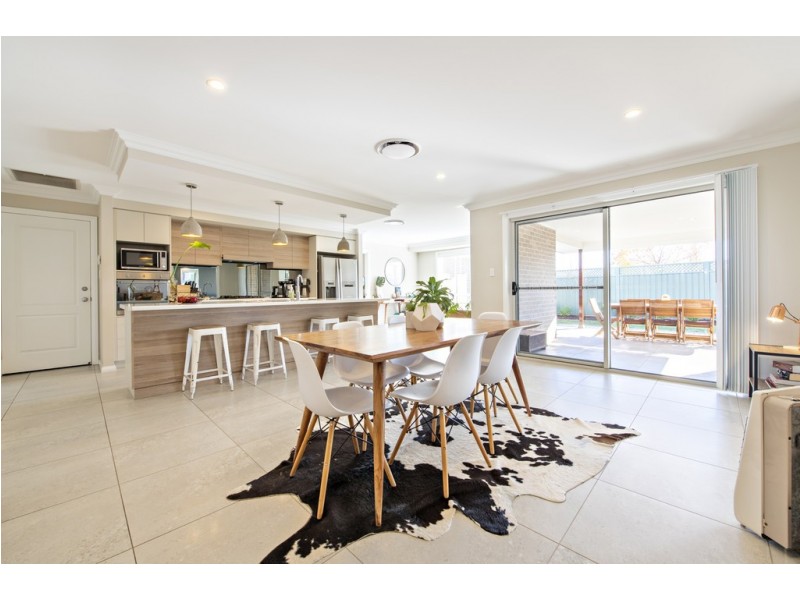 2 Amadeus Avenue, Dubbo NSW 2830