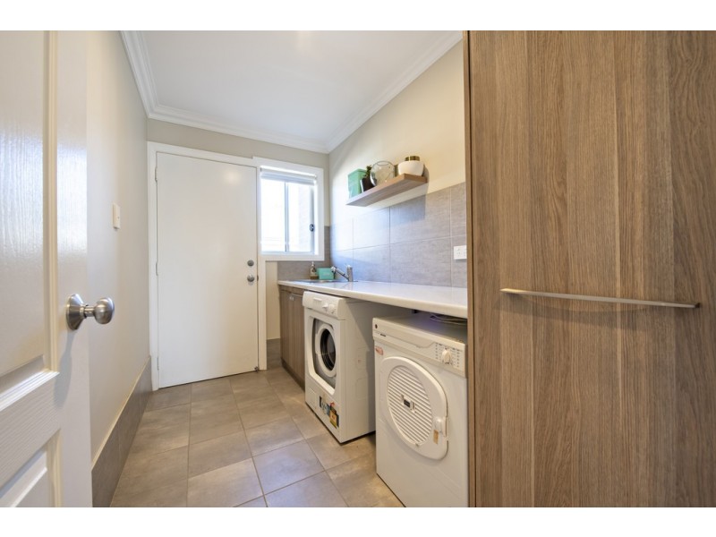 2 Amadeus Avenue, Dubbo NSW 2830