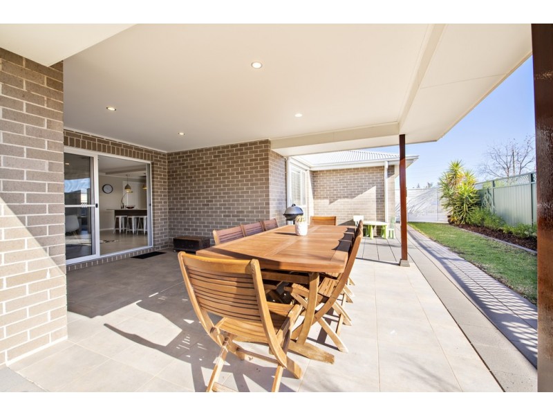2 Amadeus Avenue, Dubbo NSW 2830